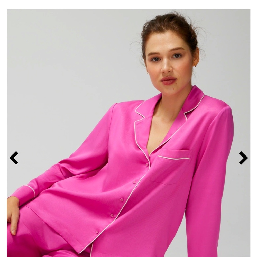 NWT Size L Woven Soma Pajama Top and Bottom Set